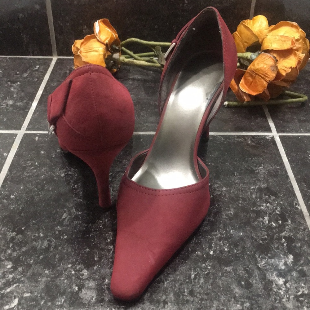 🛍👠Gloria Vanderbilt Heels - Picture 3 of 3